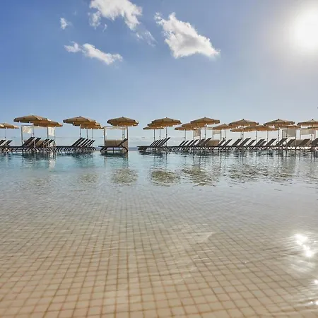 Stil Gigantes - Only Adults 4*