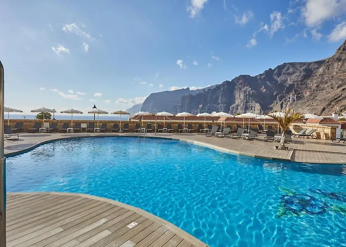 Stil Gigantes - Only Adults 4*